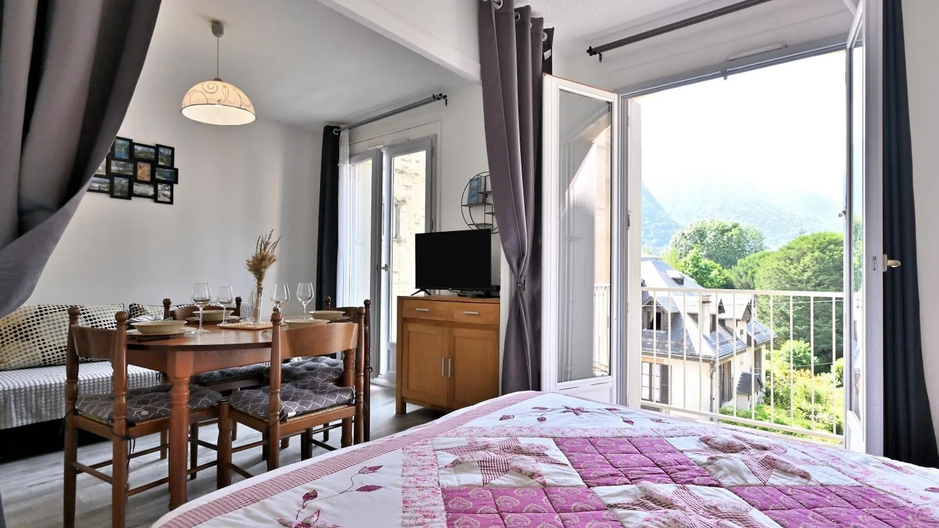 Ferienwohnung L'Encatador - Bagnere-De-Luchon Saint-Mamet Apartment