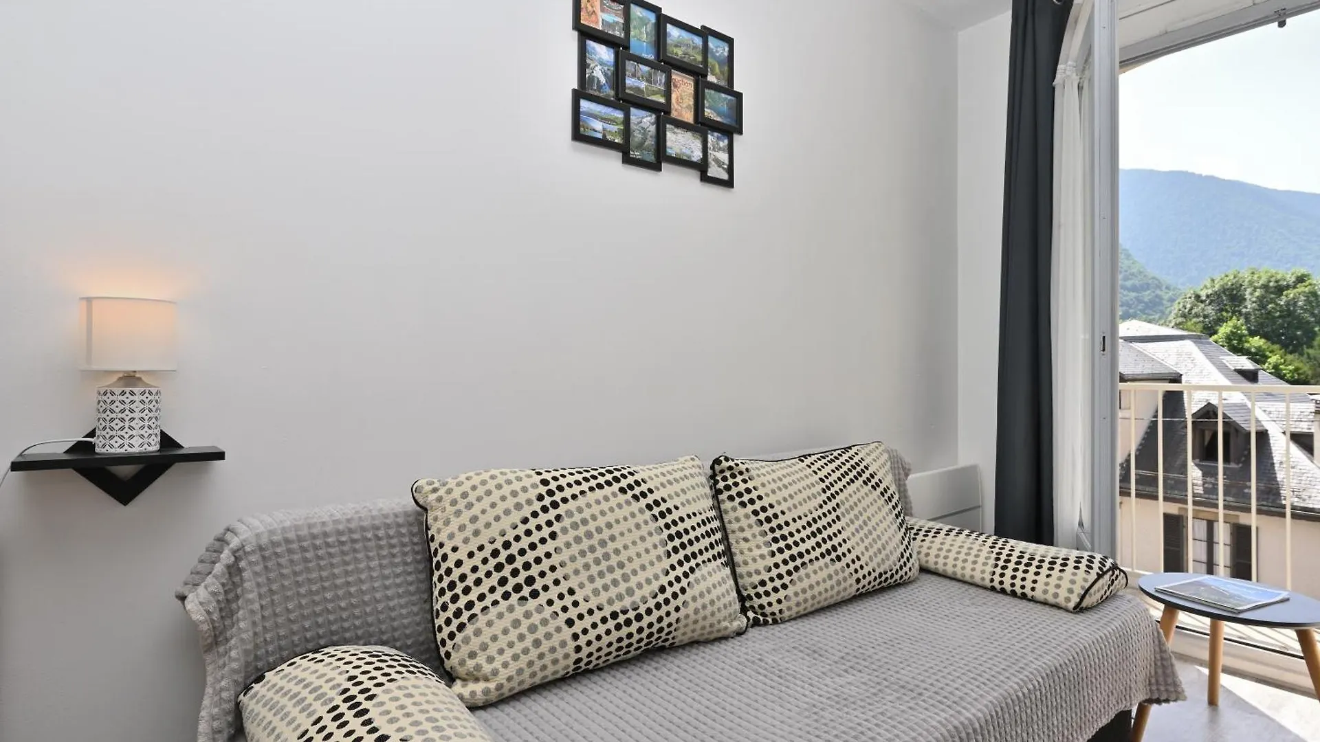 Ferienwohnung L'Encatador - Bagnere-De-Luchon Saint-Mamet Apartment